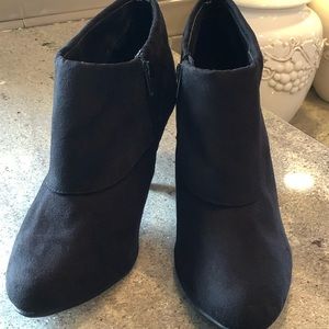 Fioni Black Faux Suede Booties, Women's Size 11, Side Zipper, New, Never Worn